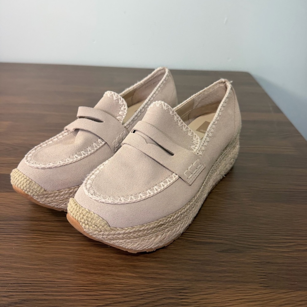Dolce Vita Cream Platform Faux Suede Loafers with‎ Woven Sole Sz 6.5